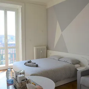 https://aria-di-casa-navigli-darsena.it-lombardy.com